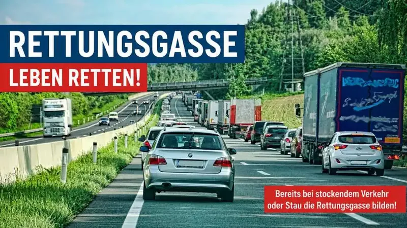 Rettungsgasse richtig bilden: So retten Autofahrer im Stau Leben