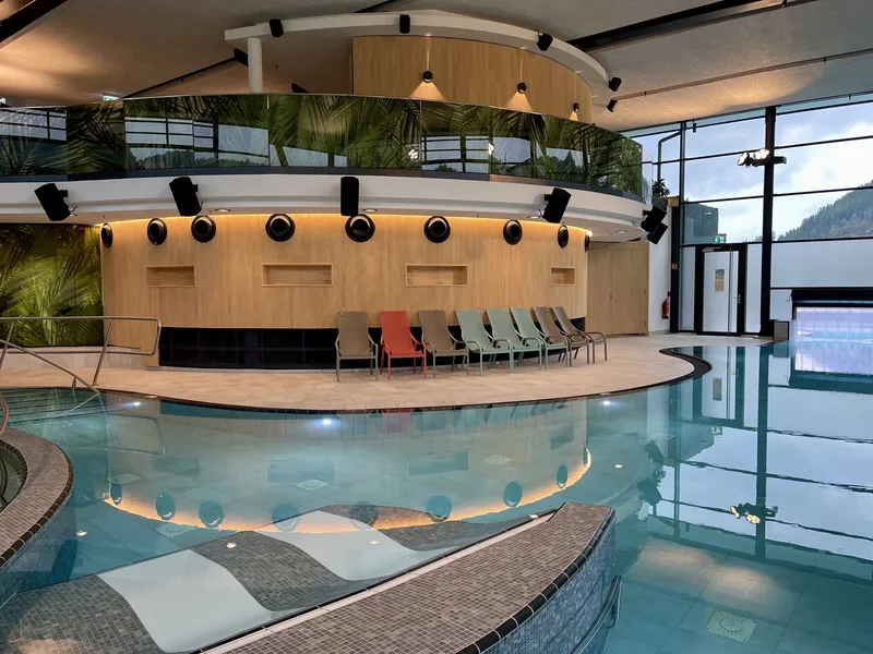 Lagunen-Erlebnisbad Willingen: Thermencheck – ein Tag zwischen Sole, Sauna und Rutschenspaß
