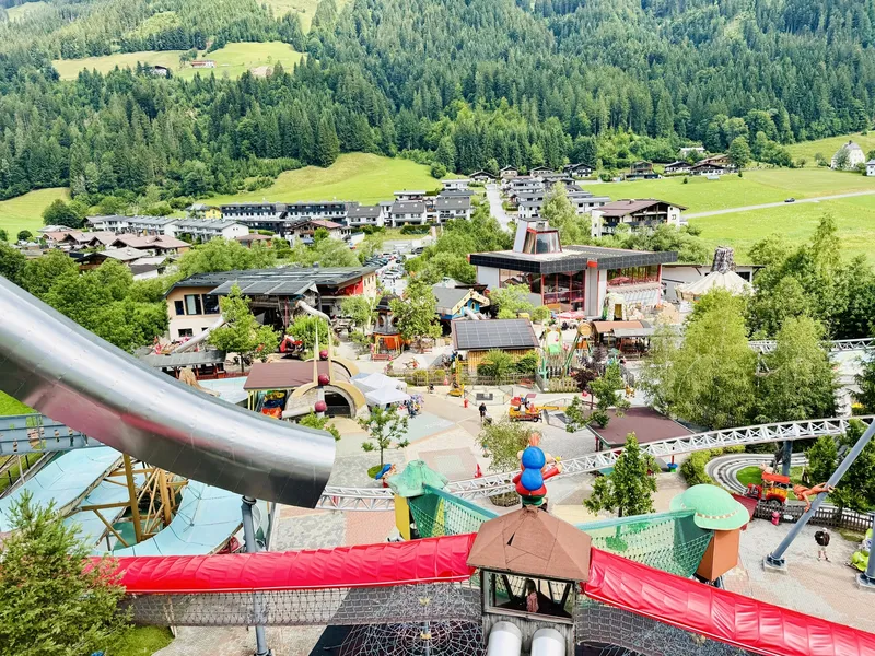 Freizeitpark Familienland Pillerseetal mit Kindern: Unsere Erfahrungen, Attraktionen und Tipps