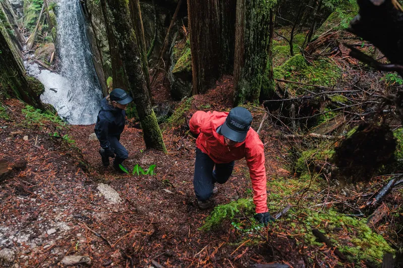 7mesh Guardian Apex vs. Northwoods Jacket im Vergleich