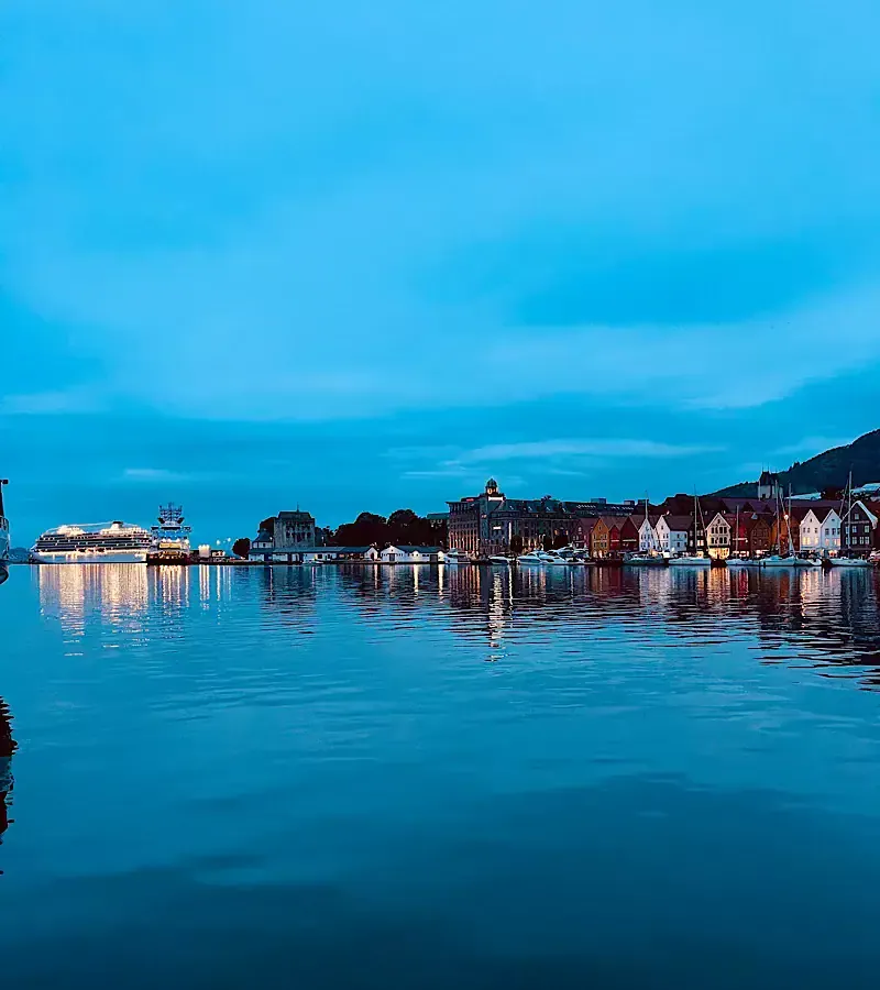 2 Tage Bergen – der perfekte Start für unsere Postschiffroute