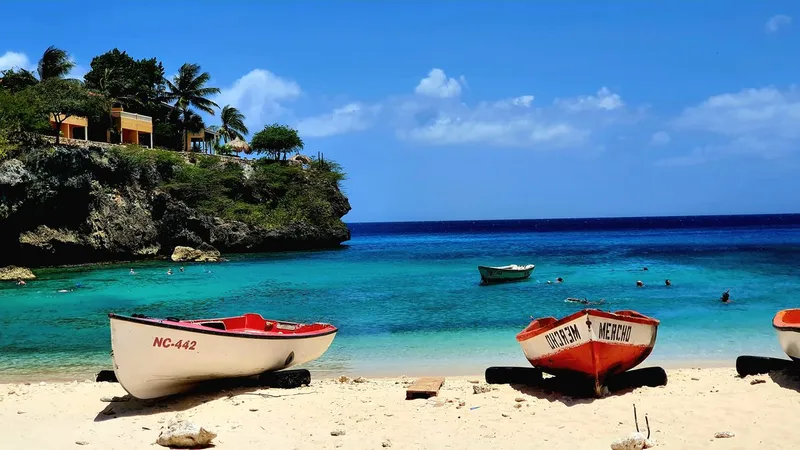 Curaçao: Zwischen karibischer Kulisse, europäischer Vergangenheit und potemkinschem Dorf