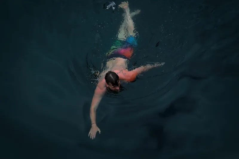 Zo kies je een sportieve zwembroek die echt lekker zit