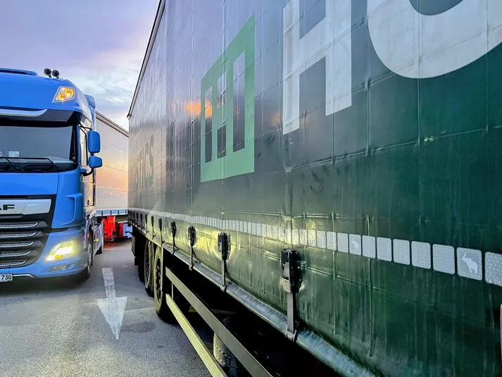 Wenn du fünf Tage hintereinander keinen Parkplatz findest, verlierst du irgendwann den Glauben an die „Freiheit“ auf der Straße