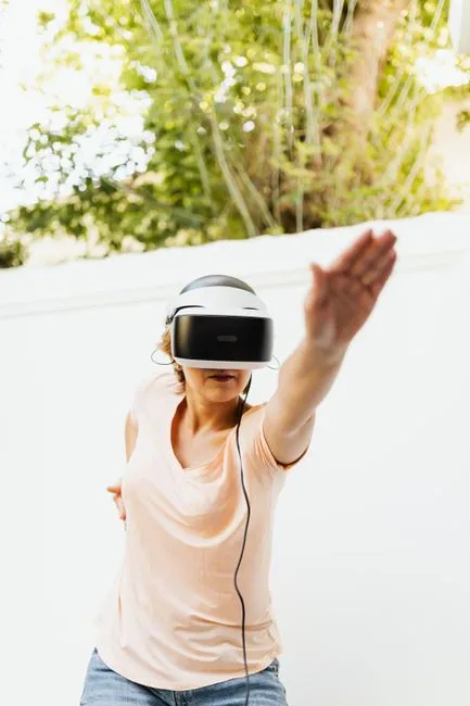 Wie Virtual Reality Schmerzen austrickst: Die geheime Therapie, die dein Gehirn täuscht