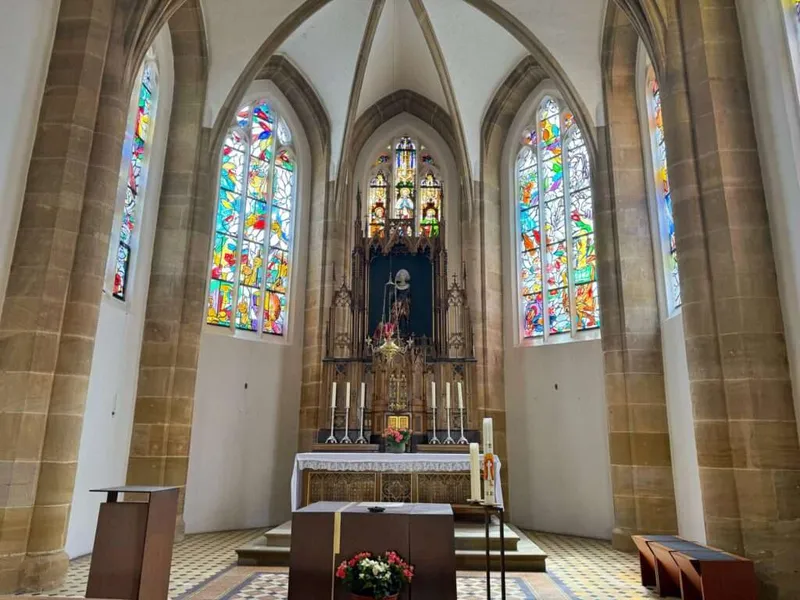 Die bunten Kirchenfenster von Markus Lüpertz in Bamberg