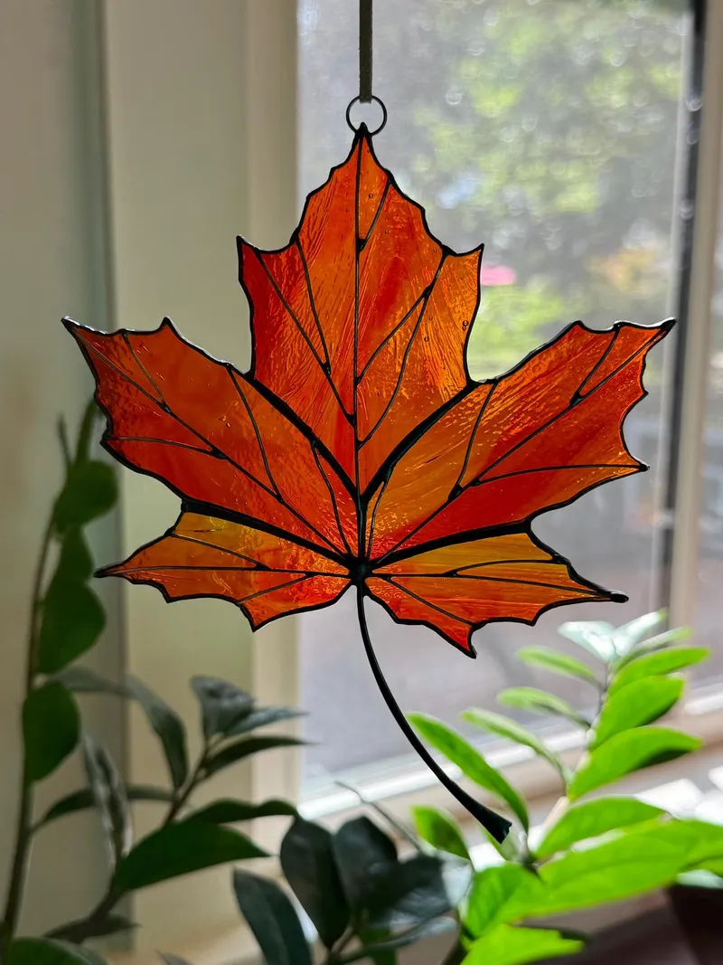 Fensterdeko Herbst bringt warme Farben ins Haus