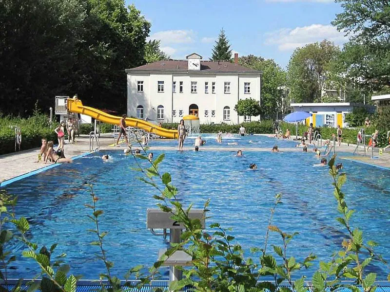 Endspurt in Leipzigs Freibädern: Sommerbad Kleinzschocher und Schreberbad verlängern bis zum 13. September 2026