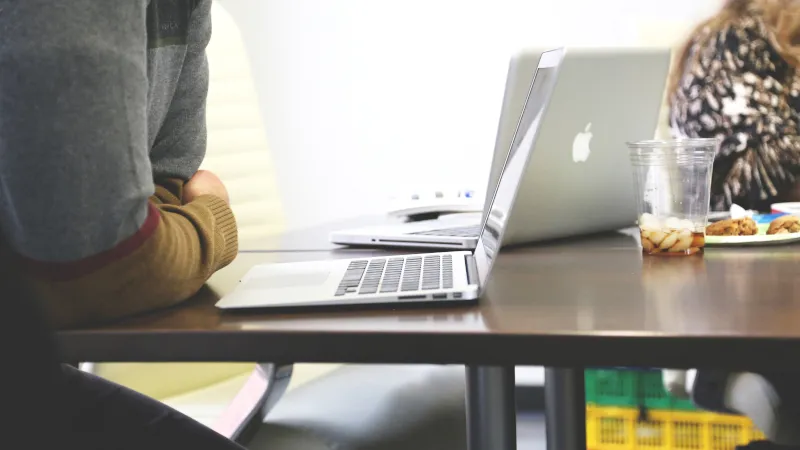 Was passiert mit alten IT-Geräten in Ihrem Unternehmen?