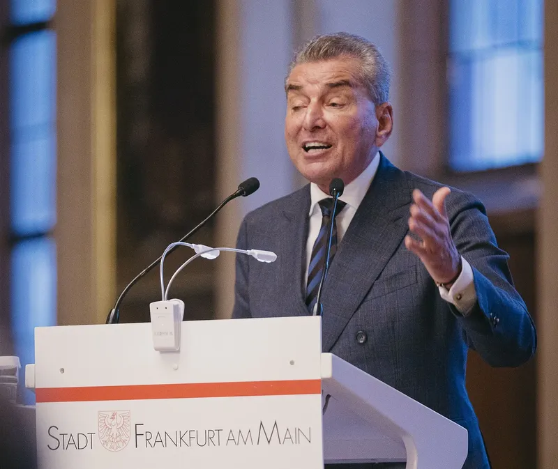 Demokratie braucht Haltung und Strukturen