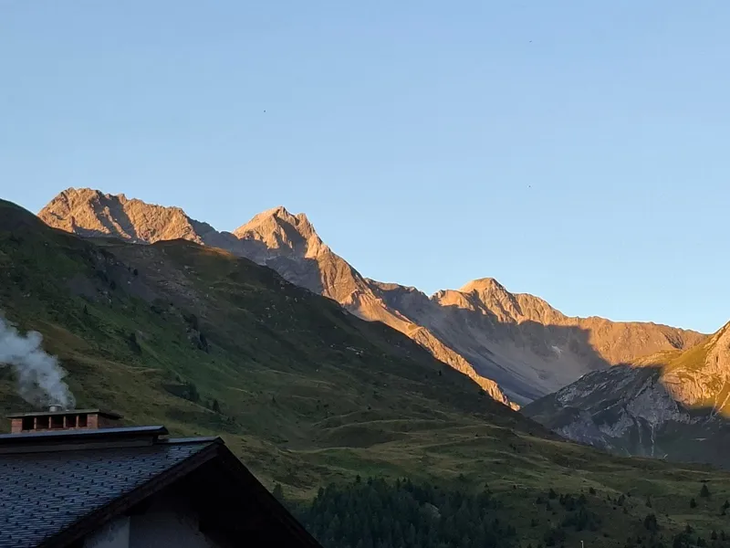 Besteigung des Arosa Rothorn, besser mit Wanderstoecken?