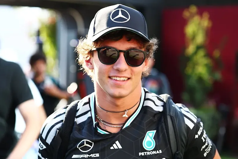 Kimi Antonelli: Alter, Karriere und Formel-1-Erfolge 2026