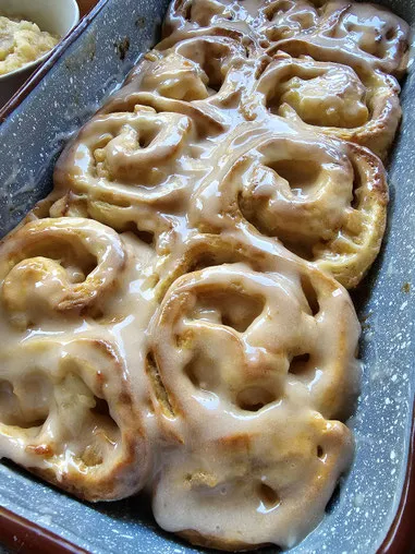Apfel-Zimtschnecken – fluffig, saftig & einfach lecker