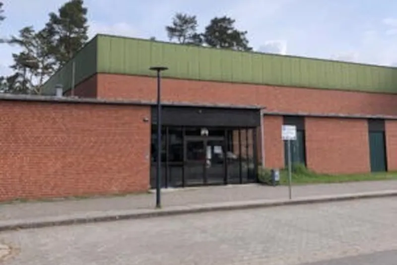 Hallensperrung in Hambühren – Boden in der alten Turnhalle an der Versonstraße muss ersetzt werden
