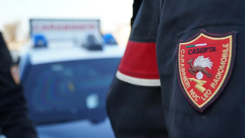 SOMMA VESUVIANA - Trovato alla guida di un camion rubato, arrestato 33enne e denunciata una donna