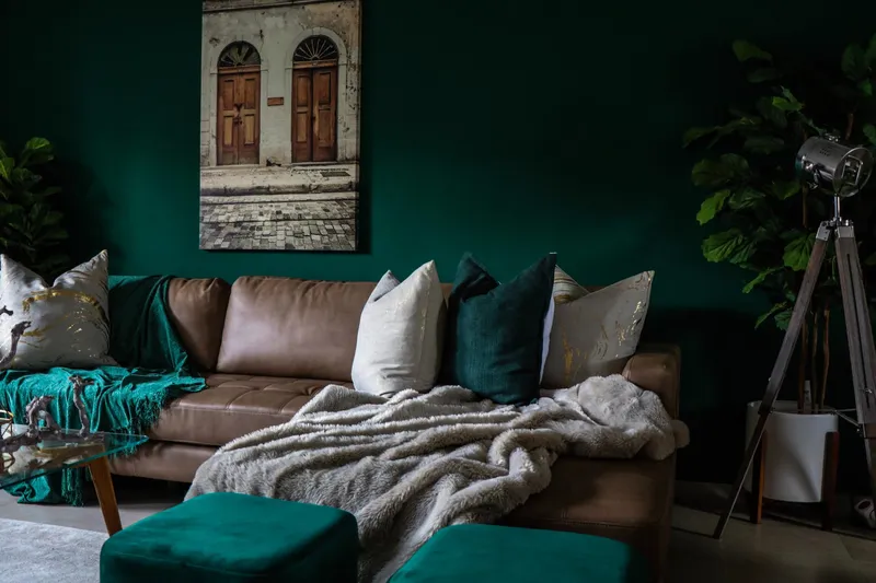 Southern Interior Designers Don’t Chase One Style. They Layer a Dozen.