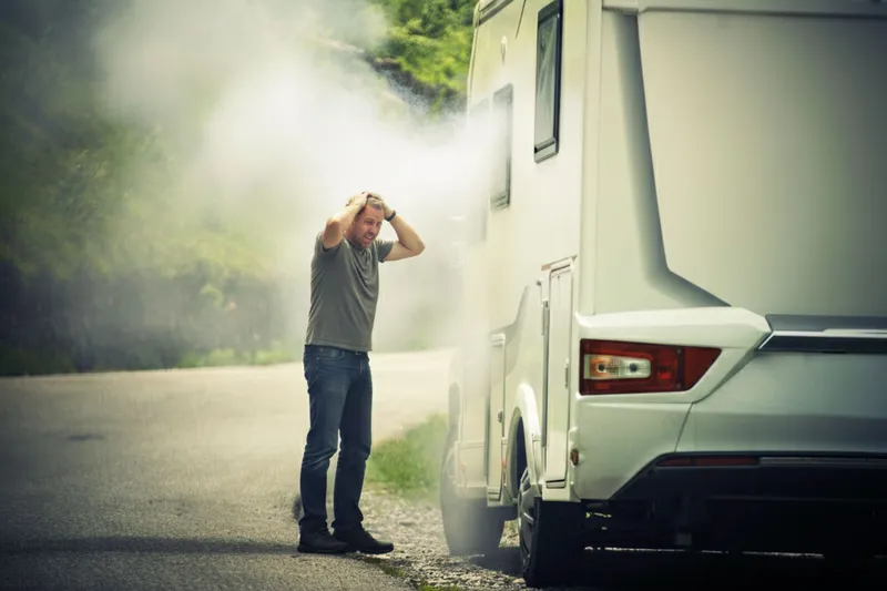 Austauschmotor beim Wohnmobil: Wenn der Motor den Geist aufgibt – lohnt sich der Tausch?