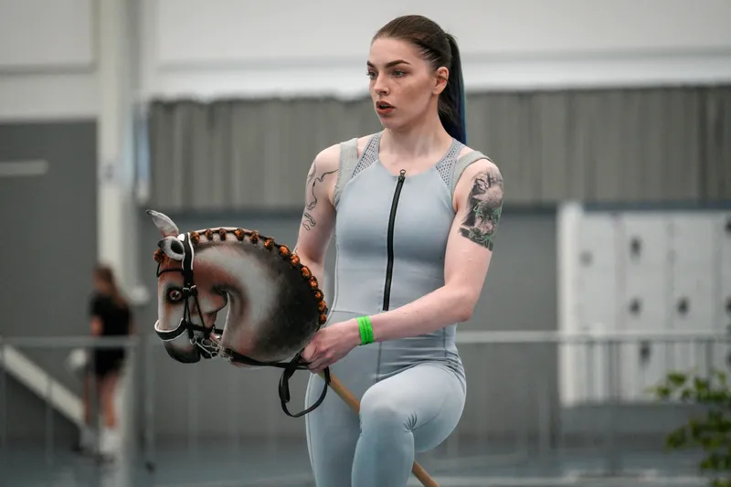 Hobby Horsing: Regeln, Disziplinen, Kosten und Turniere 2026
