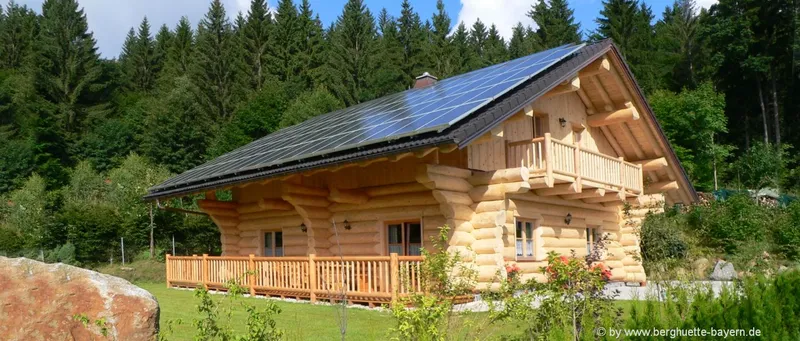 Einfache Hütte mieten in Bayern Holzhäuschen im Wald