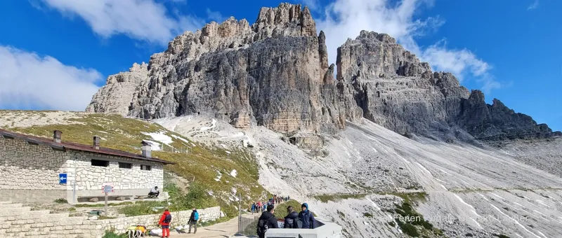 Badesee in Südtirol Urlaub am Kalterer See Hotel mit Pool