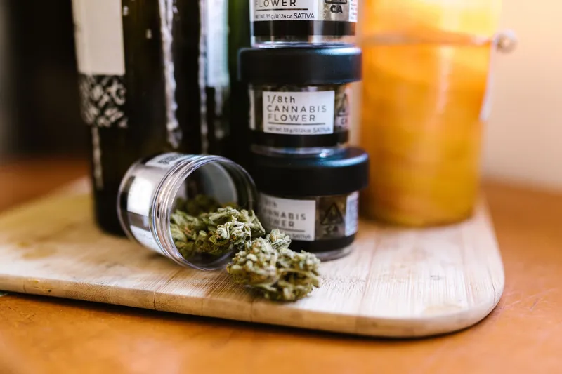 How Cannabis Brands Choose a Reliable Custom Packaging Manufacturer