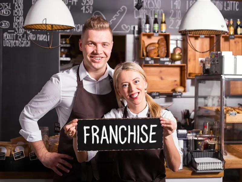 Top Benefits of Working With a Franchise Consultant