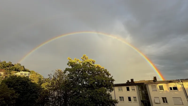 KW36-26 SLV, Regenbogen, Bewegung, Büro, Balkonien, Mon Petit, Weindorf, Markise und Minigolf