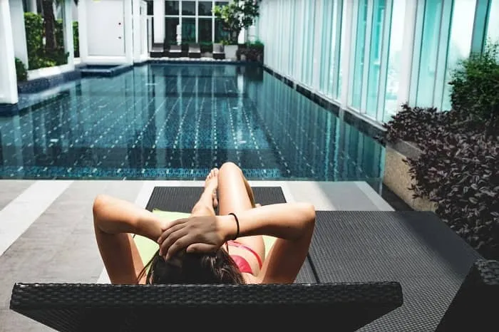 Poolüberdachungen – welche Arten gibt es und lohnt sich die Investition?