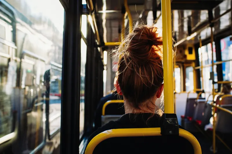 Policija traži svjedoke: Djevojku iz BiH muškarac seksualno uznemiravao u autobusu