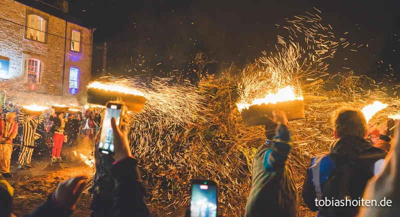 Silvester in Northumberland: Unser Erlebnis beim Allendale Tar Bar’l