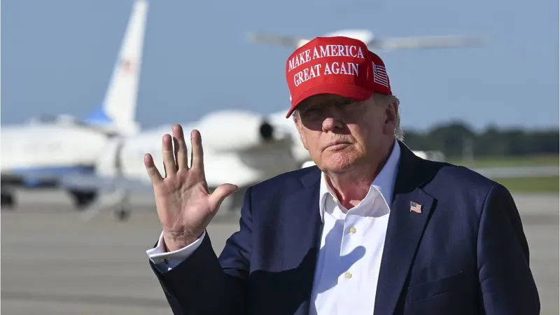 Video: „Wow!“: Trump feiert AfD-Wahlerfolg