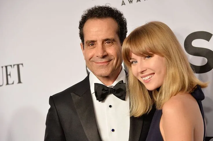 Josie Lynn Shalhoub – Leben, Familie, Karriere und Biografie der Tochter von Tony Shalhoub