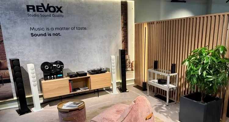 Revox eröffnet Experience Center in Hamburg