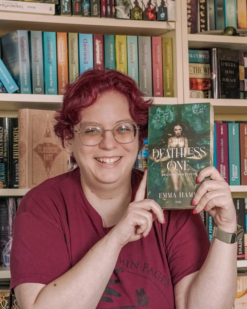 The deathless one: Brich meinen Fluch von Emma Hamm: Warum du dieser Prinzessin besser nicht den Rücken kehrst (Rezension)