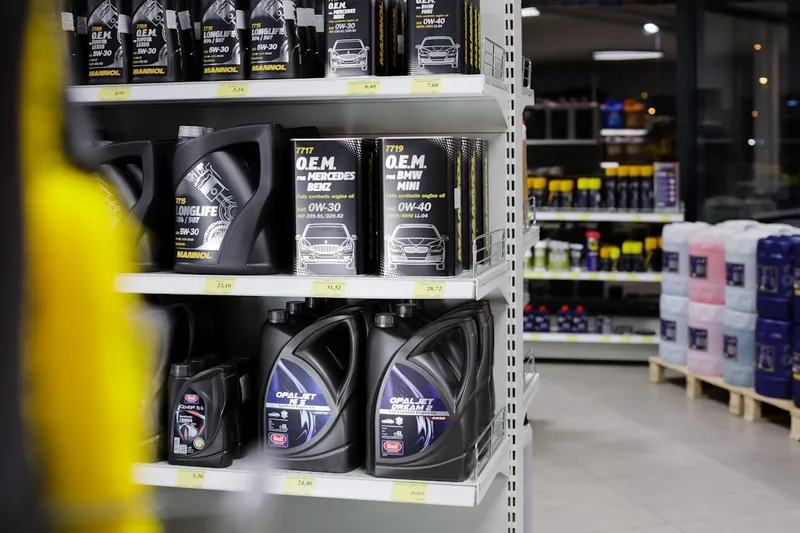 Welches Motoröl für mein Auto? So findest du die richtige Wahl