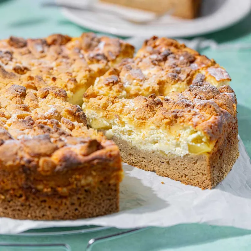Low Carb Apfelkäsekuchen mit Streusel