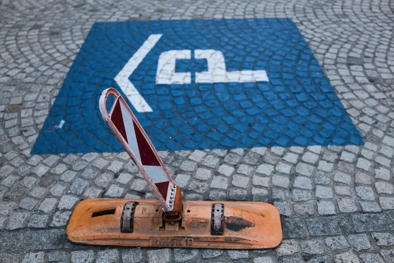 Kostenlos parken am Flughafen Memmingen? „Wer falsch parkt, wird abgeschleppt“