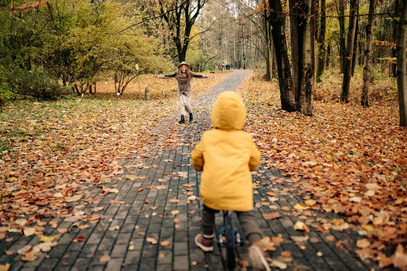 Erkältungen vorbeugen im Herbst: Tipps für Familien