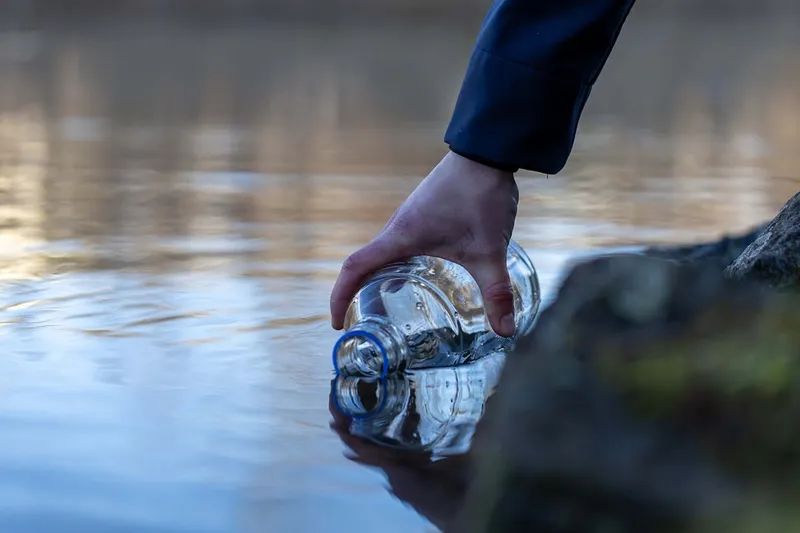 Reconvilier BE – Fäkalien verschmutzen Bach – Fische sterben