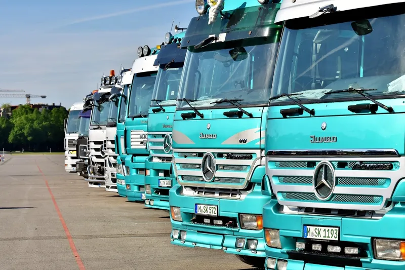 Risikomanagement im Fuhrpark: Fahrzeuge, Ladung und Personal richtig schützen
