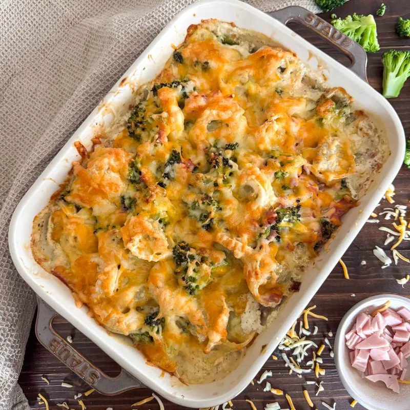 Tortellini Auflauf mit Brokkoli und Schinken