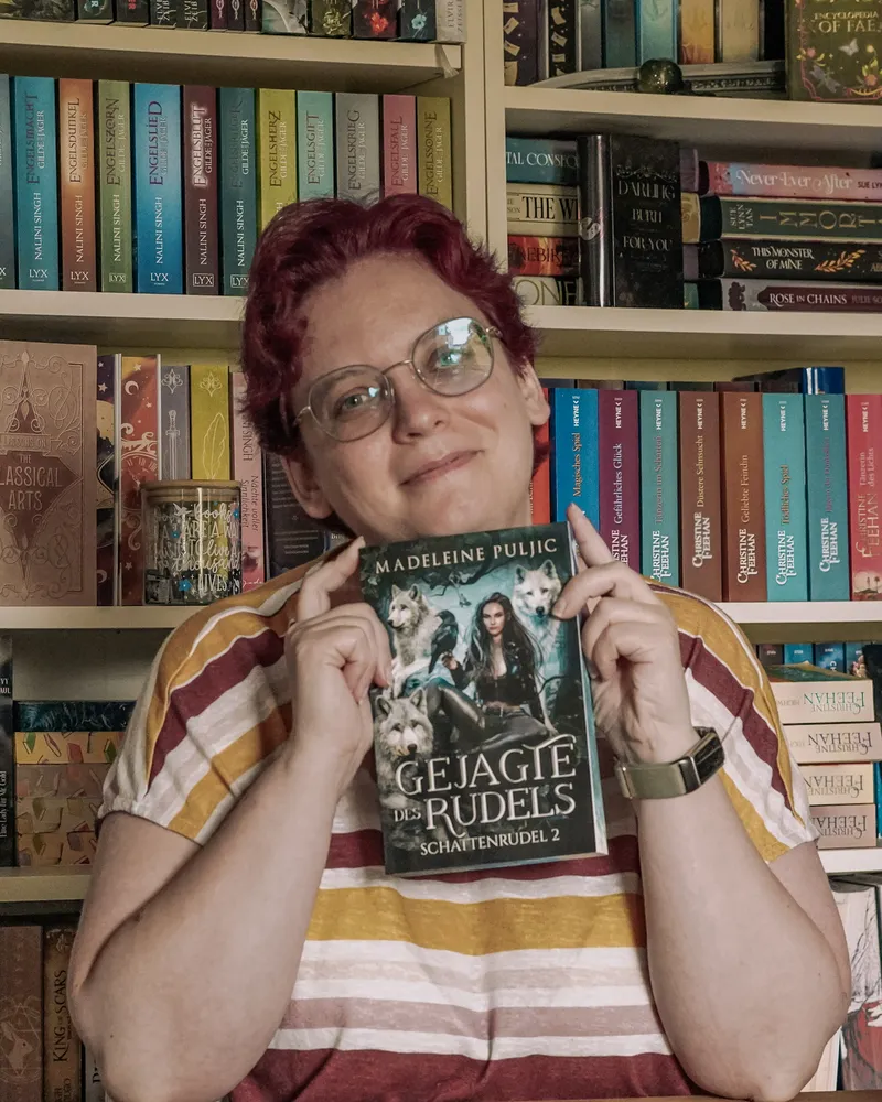 Schattenrudel 2: Gejagte des Rudels von Madeleine Puljic: Warum Claires und Nolans emotionale Geschichte mein Herz im Sturm erobert hat (Rezension)