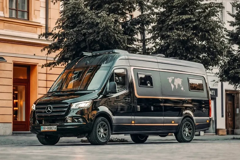 Robeta Hercules: 6,93-Meter-Campervan für zwei Personen