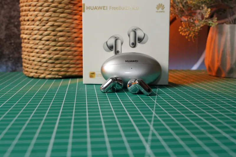 Huawei FreeBuds Neo im Test: Kompakte ANC-Ohrhörer mit überraschend viel Alltagstauglichkeit