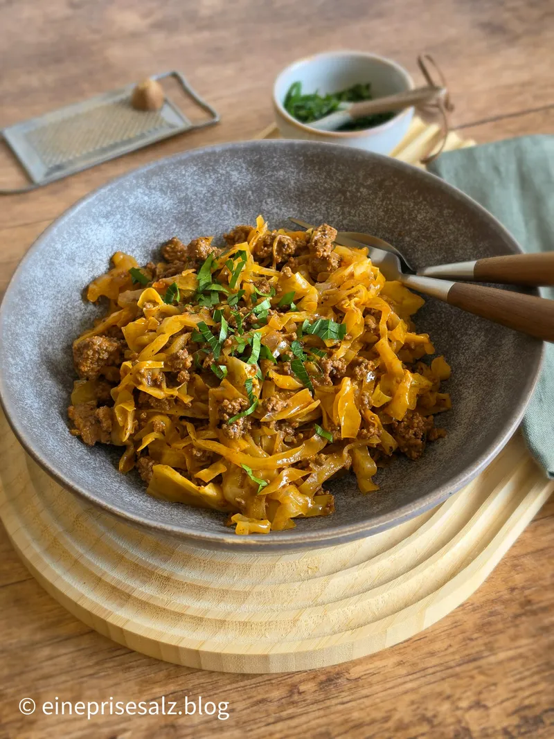 Spitzkohl-Hackfleisch-Pfanne – einfaches 30 Minuten Rezept