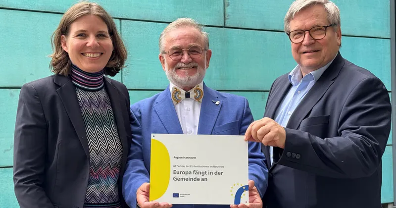 Region Hannover erhält Plakette für kommunales EU-Engagement