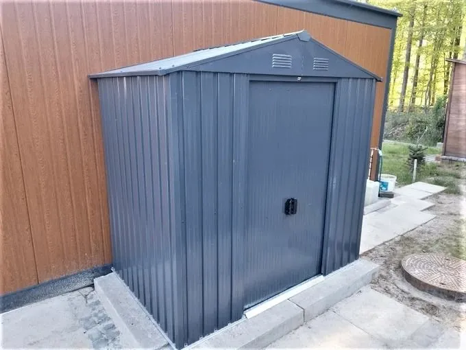 Gerätehaus im Garten – So entsteht mehr Ordnung auf kleinen und großen Grundstücken