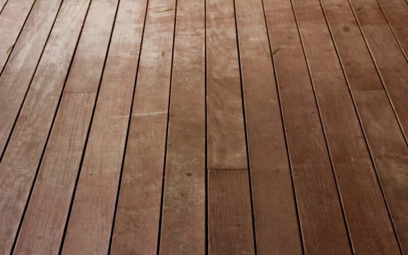 Renoveren houten vloer: zo pak je het stap voor stap aan