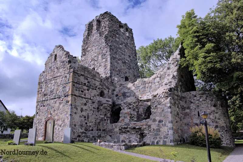 Die Ruine der St.-Olof-Kirche in Sigtuna
