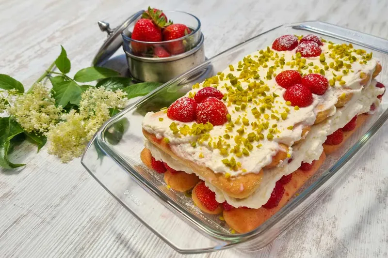 Erdbeer Tiramisu – Lieblingsdessert für warme Tage